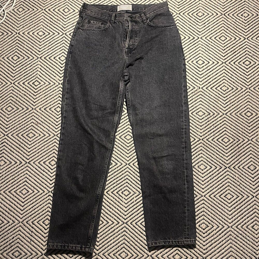 Everlane Classic 90s Cheeky Jean Size 28, Washed Black Button Organic Cotton